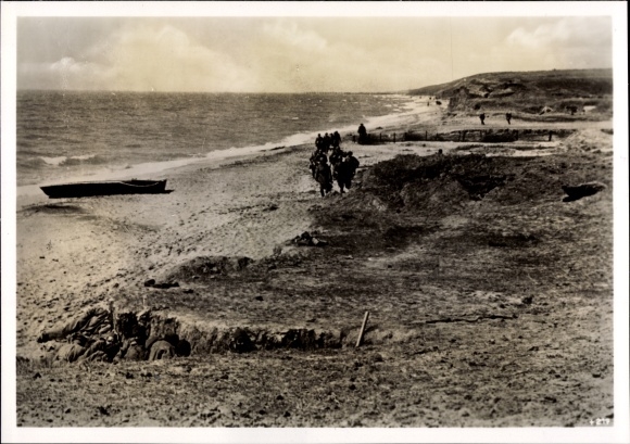 Photo Kerch Crimea Ukraine, Soviet prisoners are taken to the transit camp, 1942