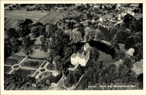Ak Thurn Heroldsbach in Oberfranken, Fliegeraufnahme, Schloss