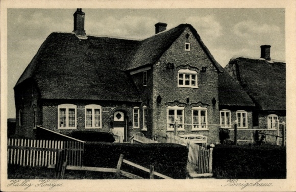 Ak Hallig Hooge in Noord-Friesland, woonhuizen, straatzicht