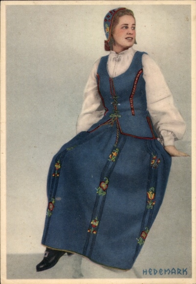 Postcard Hedemark Norway, young woman in traditional Norwegian costume