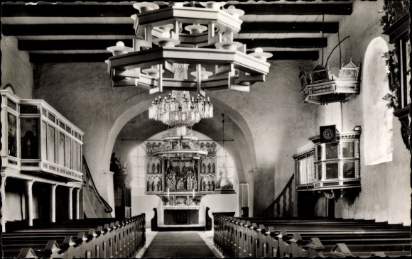 Ak Tating in Noord-Friesland, interieur van de kerk