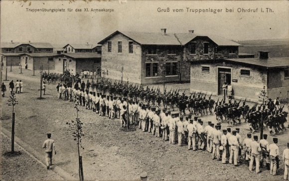Ak Ohrdruf in Thüringen, Truppenlager, Truppenübungsplatz für das XI. Armeekorps, Marsch