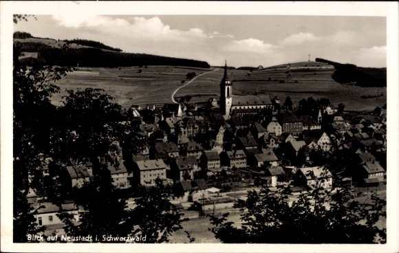 Ak Neustadt im Schwarzwald, Blick auf Neustadt, Schwarzwald, Stadtansicht, Kirche, Häuser