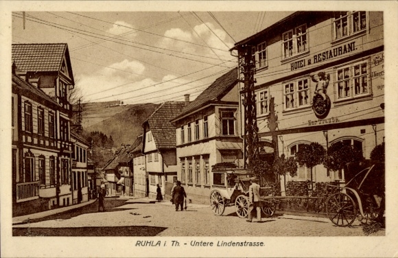 Ak Ruhla in Thüringen, Straße mit Gebäuden, Hotel & Restaurant, Pferdewagen