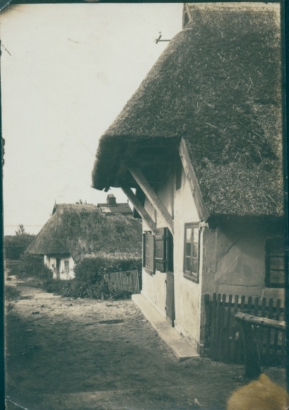 Photo Baltic resort Wustrow Fischland, old fishing cottages