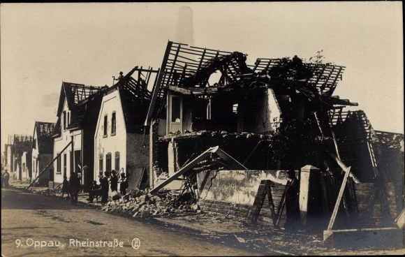 Postcard Oppau Ludwigshafen am Rhein, explosion of the nitrogen plant in 1921, Rheinstrasse, house ruins