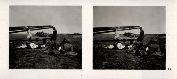 Stereo spatial image photo Flying and Winning No. 66, Sanitäts-Ju, field airport