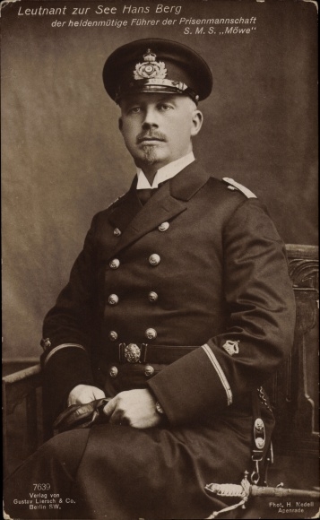 Postcard Lieutenant at sea Hans Berg, leader of the prize team SMS Möwe