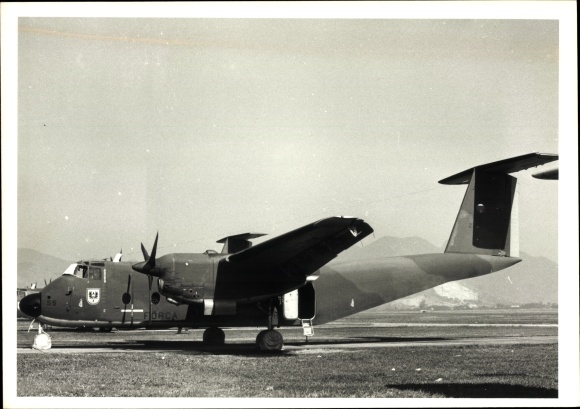 Photo Portuguese military aircraft, de Havilland Canada DHC 5