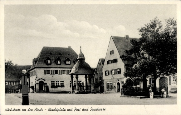 Postcard Höchstadt ad Aisch, market square with post office and savings bank, petrol station