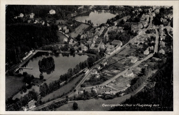 Ak Georgenthal in Thüringen, Luftbildaufnahme, Seenlandschaft, Stadtansicht, Umgebung von Georgen