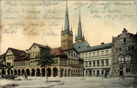 Ak Saalfeld an der Saale Thüringen,  zwei Türme,  Gebäude, farbig, Grüße