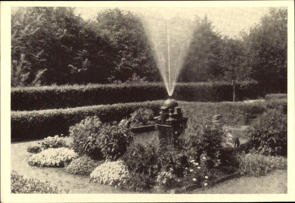 Ak Bad Berka in Thüringen, Steinbrunnen im Garten des Hartmannhauses
