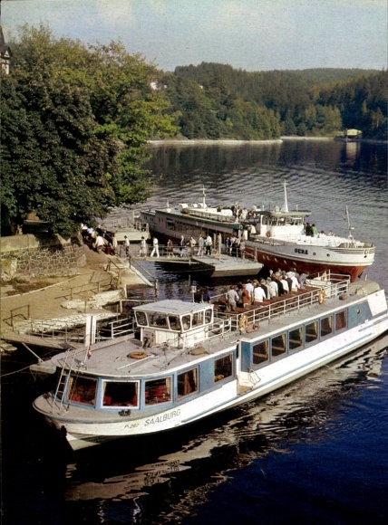 Postcard Saalburg in Thuringia, boat pier, ships