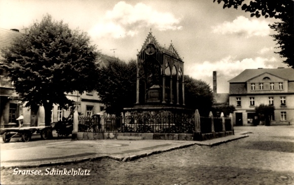 Postcard Gransee in Brandenburg, Schinkelplatz