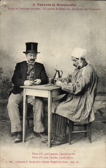 Ak Trachten Normandie, Domino Spiel