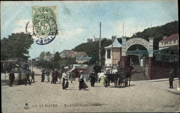 Postcard Le Havre Seine Maritime, Raidillon Sainte-Adresse, historical architecture, street view,...