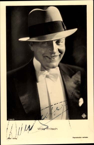 Postcard actor Willy Fritsch, portrait, hat, Ross Verlag 5961/1