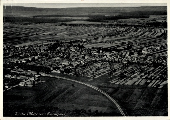 Postcard Kandel in the Palatinate Bienwald, aerial photograph of Kandel, fields and houses, black and white, 2nd world