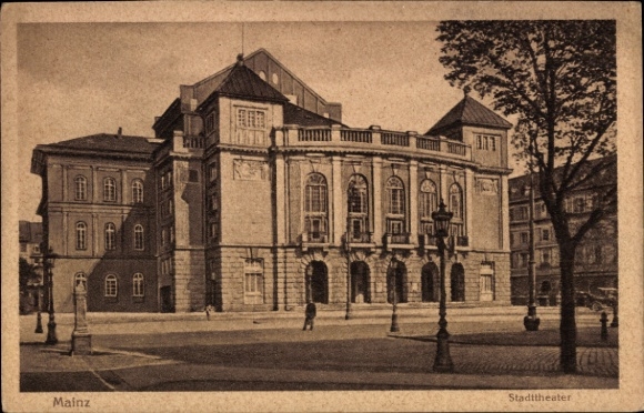 Ak Mainz am Rhein, Stadttheater  Gebäude, Straßenansicht
