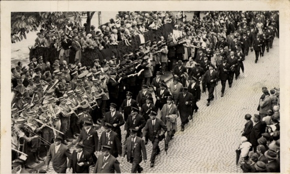 Photo Postcard Sturmabteilung, Parade