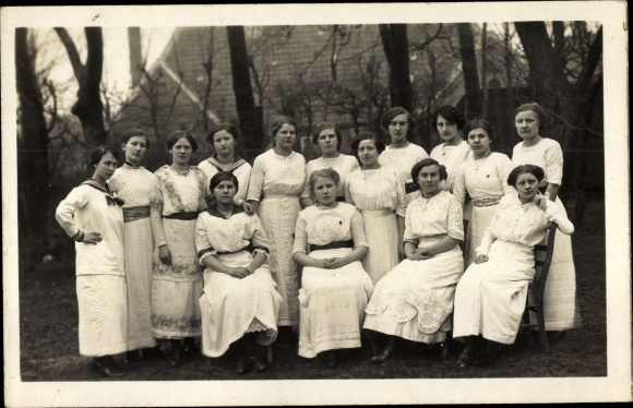Foto Ak Heide in Holstein, Gruppenaufnahme von Frauen