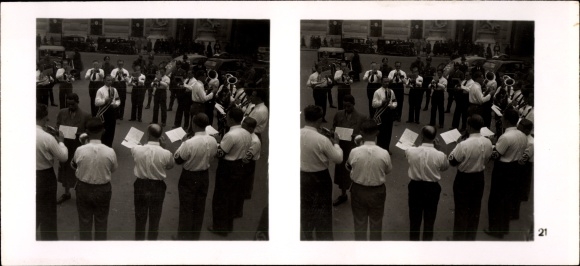 Stereo spatial image photo &quot;Greater Germany&#39;s rebirth&quot;, No. 21, Vienna, SA stand concert in 1938