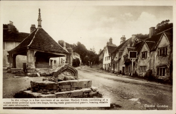 Ak Combe Martin South West England, Markt mit Kreuz