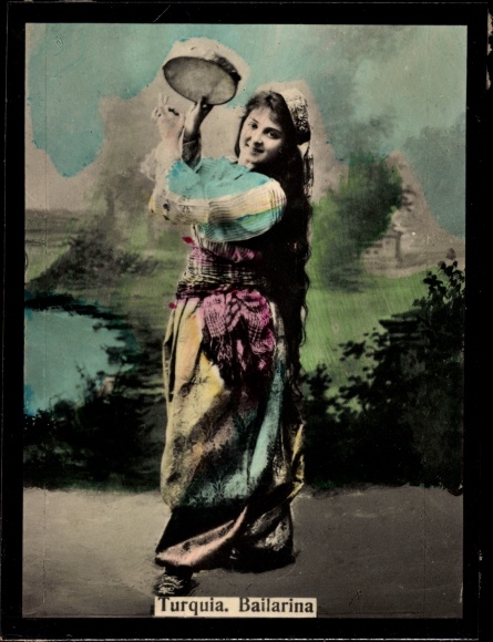 Photo Türkiye, Bailarina, Woman in folk costume