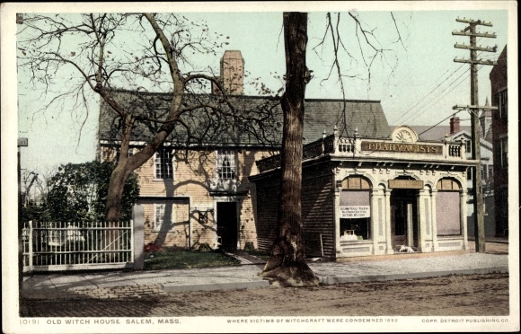 Postcard Salem Massachusetts USA, Old Witch House