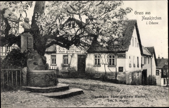 Postcard Neunkirchen im Odenwald, inn to the green tree, monument