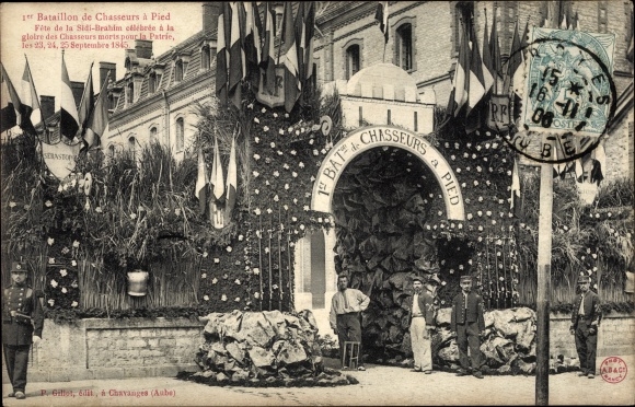 Postcard Troyes Aube, 1st Battalion of Foot Hunters, Sidi Brahim Festival