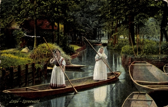Ak Leipe Lübbenau im Spreewald, Spreewälderinnen im Kahn