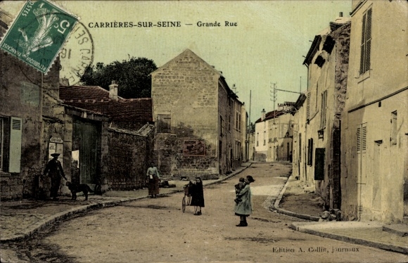 Postcard Carrières Saint Denis Carrières-sur-Seine Yvelines, street with houses, two people, dog,