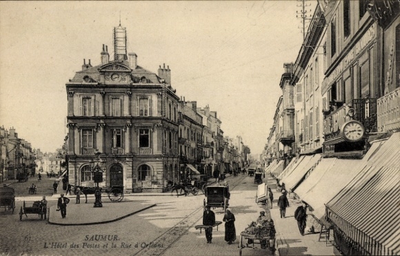 Postcard Saumur Maine et Loire, Hotel des Postes, Rue d'Orleans, shops
