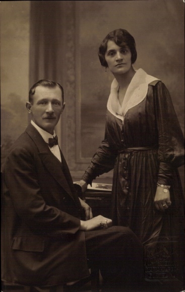 Photo Postcard couple, family, portrait