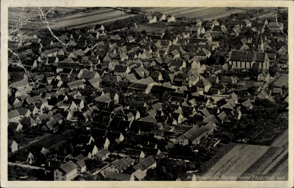 Ak Ringsheim in Baden, Totalansicht, Fliegeraufnahme, Kirche