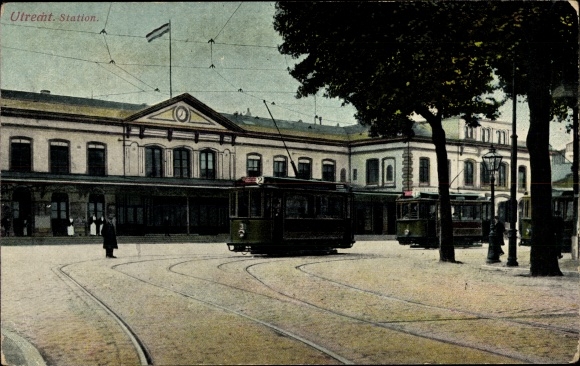 PC Utrecht Netherlands, Centralstation, tram