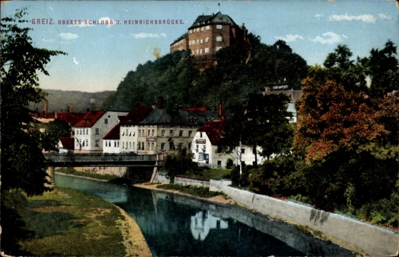 Ak Greiz im Vogtland Thüringen, Obere Schloss, Heinrichsbrücke, Fluss, Häuser, Bäume