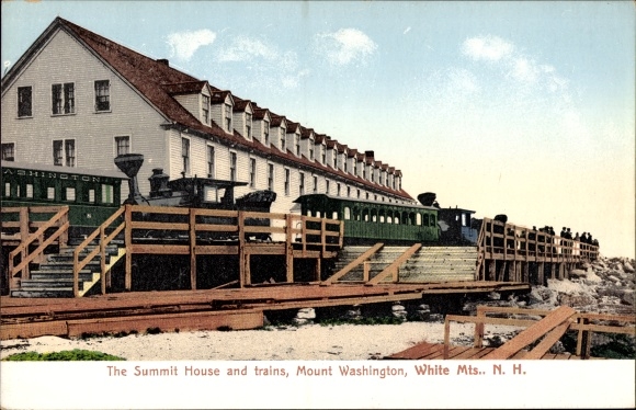Postcard Mount Washington New Hampshire USA, The Summit House and trains