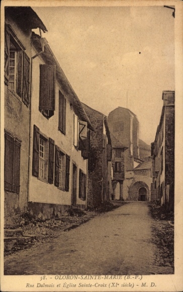 Ak Oloron Sainte Marie Pyrénées Atlantiques, Rue Dalmais, Kirche St. Croix