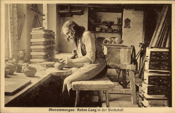 Postcard Oberammergau in Upper Bavaria, Anton Lang, workshop