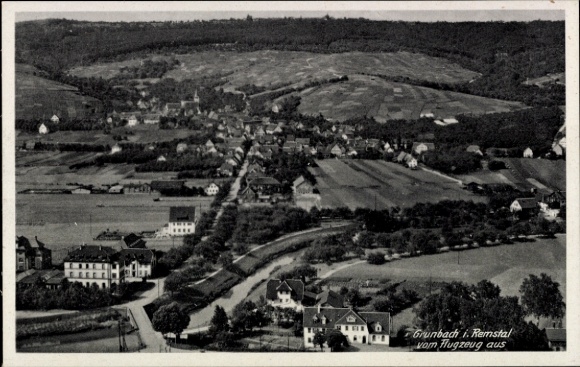 Ak Grunbach im Remstal Remshalden Württemberg, Luftaufnahme von Grunbach, Felder, Häuser, Fluss