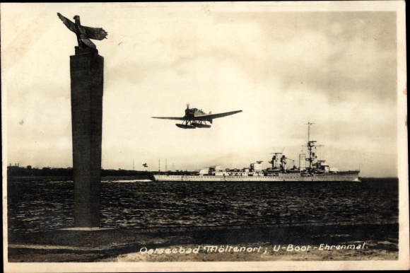 Ak Möltenort Heikendorf an der Kieler Förde, U-Boot Ehrenkmal, Kriegsschiff, Wasserflugzeug