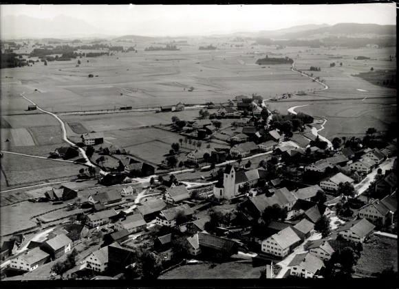 Photo Schwabbruck in Upper Bavaria, aerial photograph