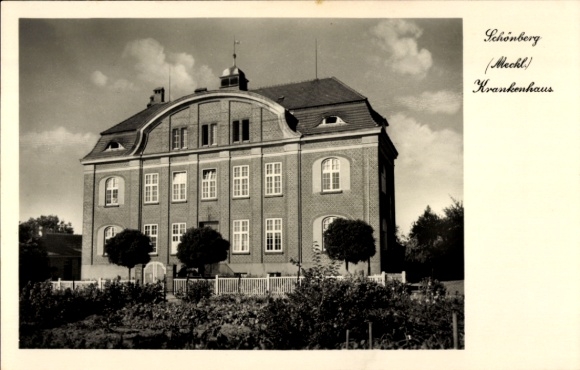 Postcard Schönberg in Mecklenburg, Hospital