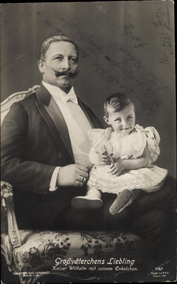Ak Großväterchens Liebling, Kaiser Wilhelm II. mit Enkel, Liersch 1767
