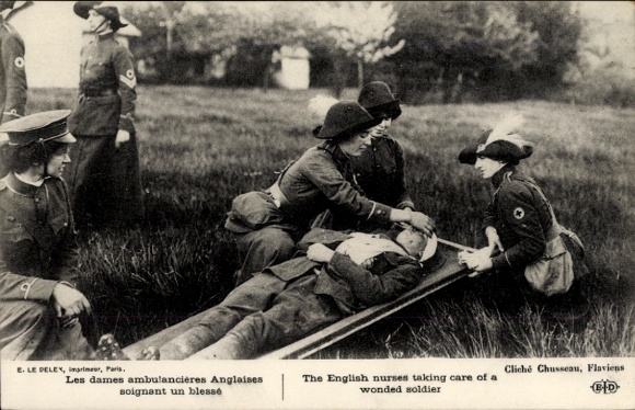 Postcard The English Nurses taking care of a wounded soldier