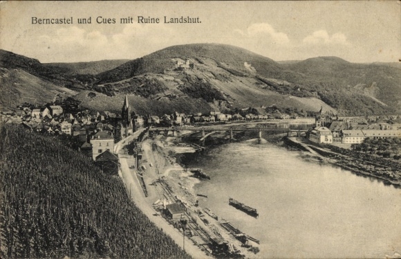 Postcard Bernkastel Kues, panorama with the ruins of Landshut