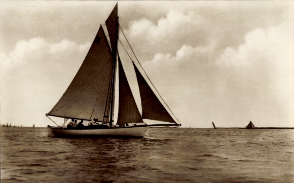 Postcard Dziwnów Baltic Sea resort Dievenow Pomerania, sailing boat on the sea
